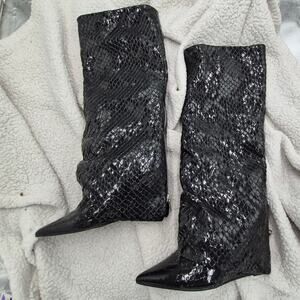 NEW Steve Madden Paley snake embossed boot in black Womens size 8M